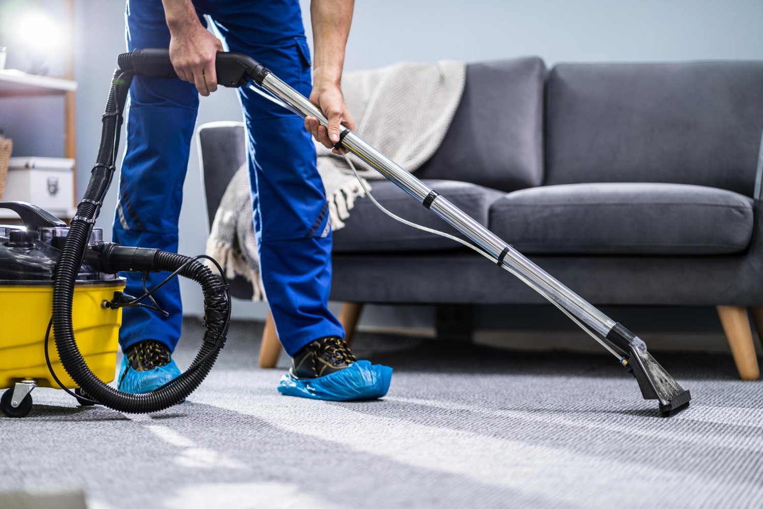 Professional carpet cleaning service in New Orleans Louisiana using hot water extraction